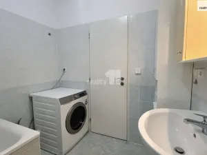 Pronájem bytu 1+kk, Praha - Michle, Pod Bohdalcem I, 49 m2