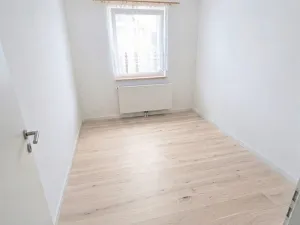 Prodej bytu 3+1, Liberec, Dobiášova, 73 m2