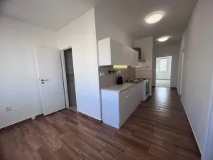 Pronájem bytu 2+1, České Budějovice - České Budějovice 3, Pražská tř., 63 m2