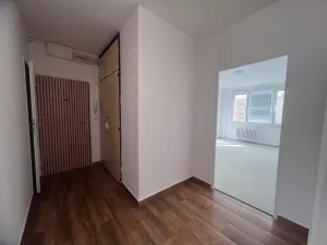 Pronájem bytu 2+1, České Budějovice - České Budějovice 3, Pražská tř., 63 m2