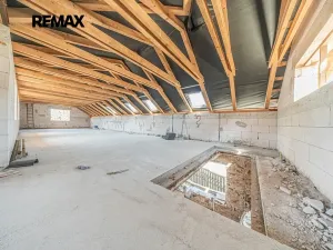 Prodej rodinného domu, Lužná, Havlíčkova, 215 m2