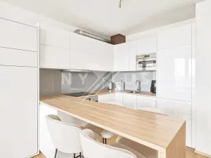 Prodej bytu 2+kk, Praha - Háje, Steinerova, 60 m2