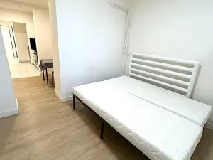 Pronájem bytu 1+1, Praha - Radotín, Vrážská, 37 m2