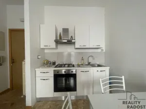 Prodej bytu 3+kk, Via Silio Italico,Villa Rosa,Itálie, 65 m2