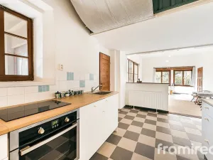 Prodej rodinného domu, Bystřice nad Pernštejnem - Pivonice, 250 m2