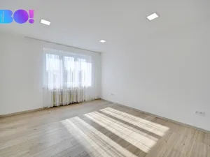 Prodej bytu 3+1, Šumperk, nám. Republiky, 93 m2