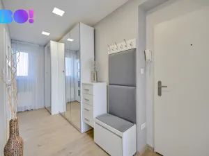 Prodej bytu 3+1, Šumperk, nám. Republiky, 93 m2