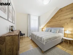 Prodej bytu 5+kk, Karlovy Vary, Sadová, 193 m2