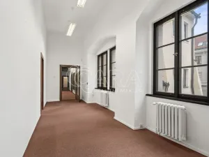 Pronájem kanceláře, Praha - Staré Město, Konviktská, 371 m2