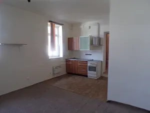 Pronájem bytu 1+kk, Nový Bor, B. Egermanna, 30 m2