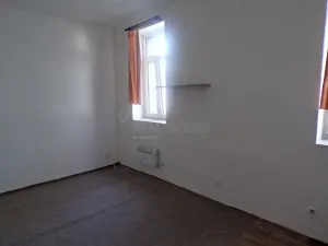 Pronájem bytu 1+kk, Nový Bor, B. Egermanna, 30 m2