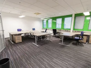 Pronájem kanceláře, Praha - Třebonice, Sárská, 350 m2