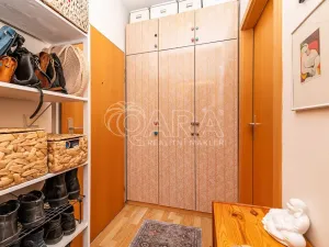 Prodej bytu 1+kk, Praha - Hrdlořezy, U Smetanky, 39 m2