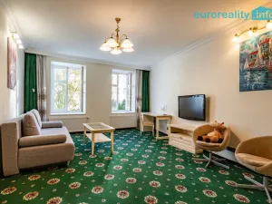 Pronájem ubytování, Karlovy Vary, Libušina, 340 m2