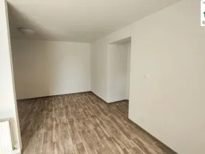 Pronájem výrobních prostor, Mariánské Lázně - Úšovice, U Mlékárny, 176 m2