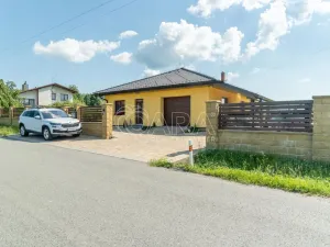 Prodej rodinného domu, Rožmitál pod Třemšínem - Zalány, 180 m2
