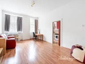 Pronájem bytu 1+1, Praha - Nusle, 5. května, 36 m2