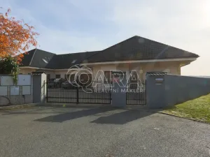 Prodej rodinného domu, Jesenice, Papoušková, 347 m2