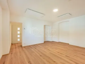 Pronájem obchodního prostoru, Buštěhrad, Žižkova, 31 m2