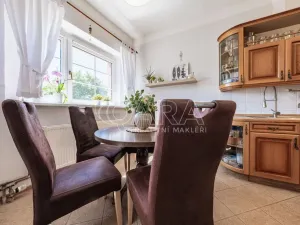 Prodej rodinného domu, Měrunice - Žichov, 186 m2