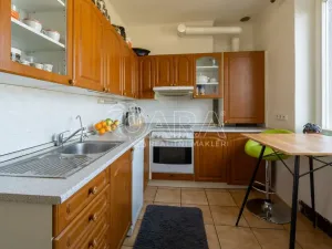 Prodej bytu 3+1, Brandýs nad Labem-Stará Boleslav - Brandýs nad Labem, Komenského nám., 99 m2