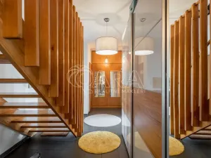 Pronájem rodinného domu, Statenice, Ke Kulnám, 191 m2