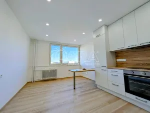 Prodej bytu 3+kk, Plzeň - Skvrňany, Lábkova, 52 m2