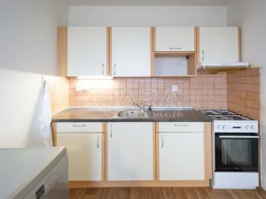 Prodej bytu 3+1, Neratovice, nám. Republiky, 78 m2