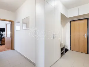 Prodej bytu 3+kk, Praha - Uhříněves, V kuťatech, 66 m2