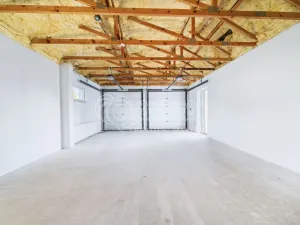 Prodej obchodního prostoru, Sukorady, 187 m2