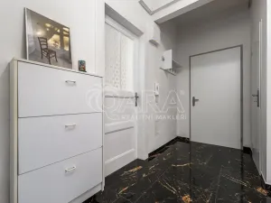 Prodej bytu 2+kk, Praha - Vinohrady, Lužická, 49 m2