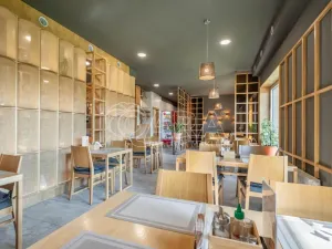 Prodej restaurace, Praha - Hostivař, náměstí Přátelství, 195 m2