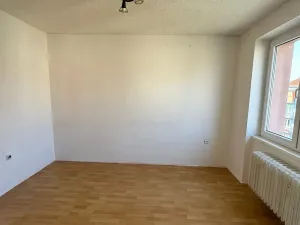 Pronájem bytu 2+1, Jirkov, Ervěnická, 52 m2