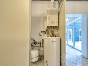 Pronájem rodinného domu, Dolní Břežany, V Úvozu, 380 m2