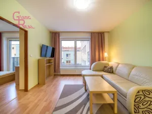 Pronájem bytu 2+kk, Brno, Zderadova, 51 m2