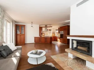 Prodej rodinného domu, Dolní Břežany, K Písnici, 136 m2