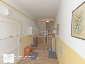 Prodej bytu 2+1, Krnov, Chářovská, 55 m2