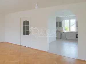 Pronájem rodinného domu, Hluboká nad Vltavou, Janáčkova, 200 m2