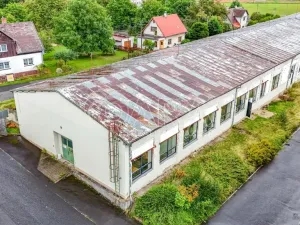 Prodej skladu, Luby, 1300 m2