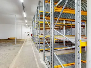 Prodej skladu, Luby, 1300 m2