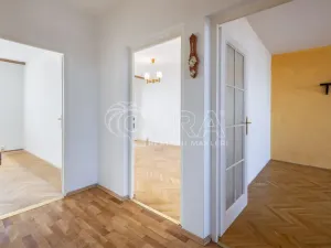 Pronájem bytu 3+1, Praha - Hostivař, Bělinského, 84 m2