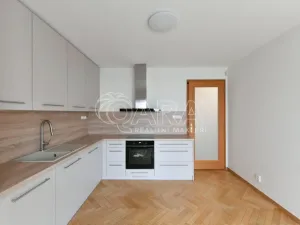 Pronájem bytu 3+1, Praha - Nové Město, Spálená, 127 m2
