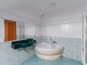 Pronájem kanceláře, Praha - Nové Město, Spálená, 127 m2