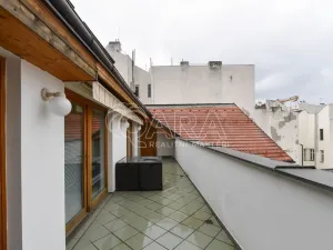 Pronájem kanceláře, Praha - Nové Město, Spálená, 127 m2