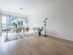 Pronájem bytu 1+kk, Praha - Hloubětín, Poděbradská, 39 m2