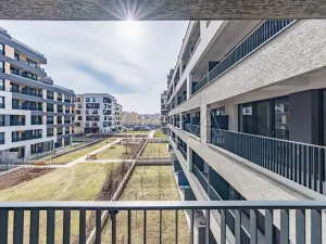 Pronájem bytu 1+kk, Praha - Hloubětín, Poděbradská, 39 m2