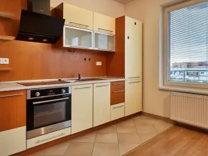Pronájem bytu 1+kk, Praha - Zličín, Milotická, 35 m2