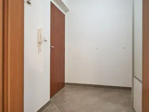 Pronájem bytu 1+kk, Praha - Zličín, Milotická, 35 m2