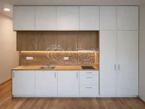 Pronájem bytu 1+kk, Praha - Vršovice, Ruská, 26 m2