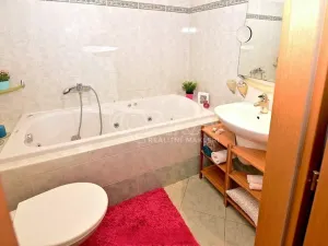 Pronájem bytu 2+kk, Praha - Bubeneč, Národní obrany, 53 m2